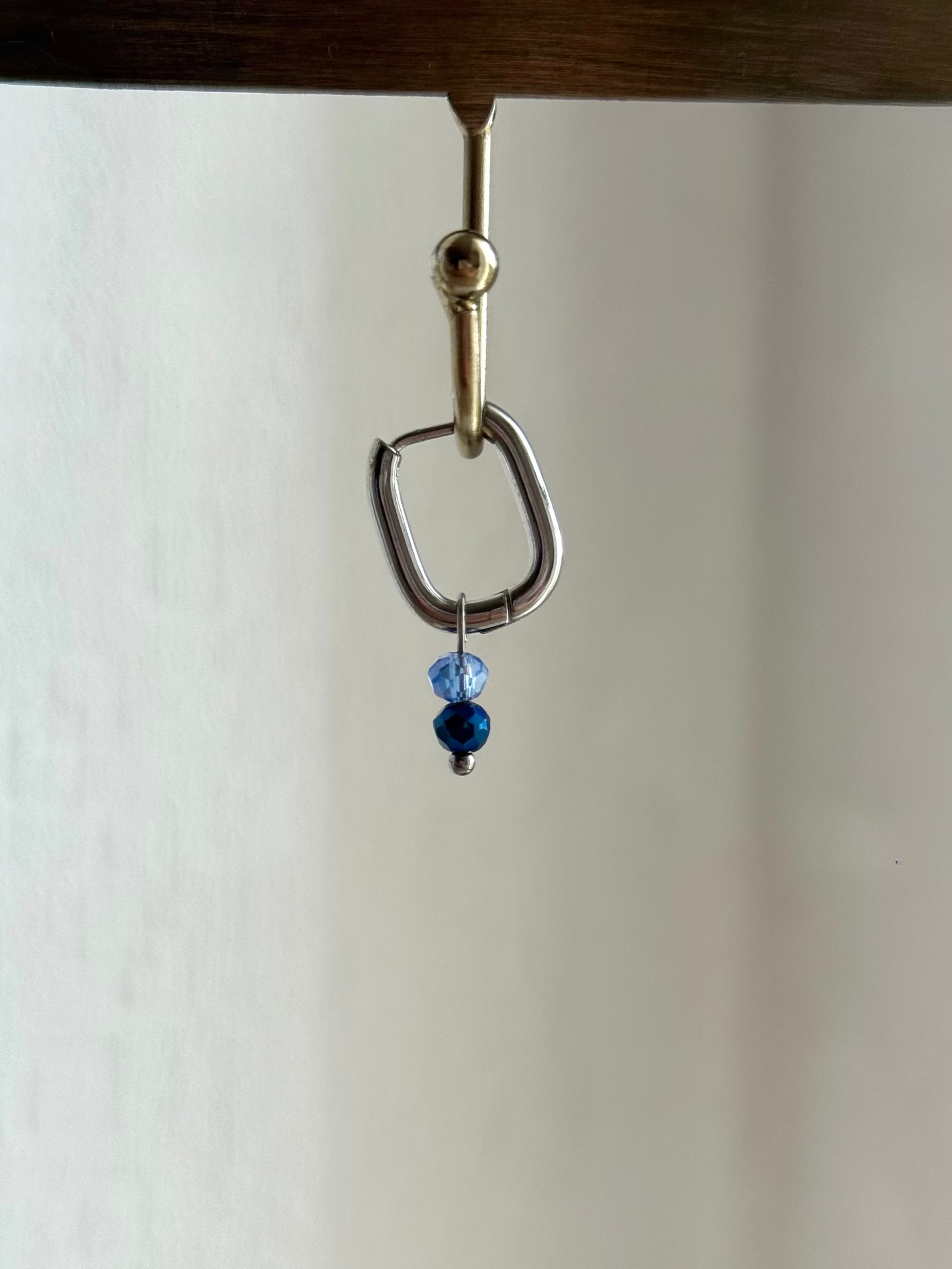 Boucles d'oreilles perles bleues Silver